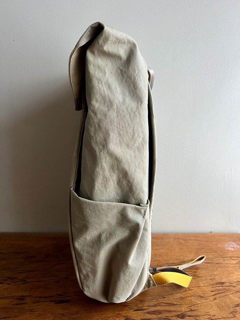 BELLROY Melbourne Compact Backpack (Category: Backpacks) located in Manila. Submitted by LessThan (Listing ID 1335162272, Image 3). Description: Intact body and functional zippers. No hidden issues. Decluttering and no longer used. Meeting Place & Pick-up: Market-Market or BGC Near Mckinley Hill Delivery: Anywhere in the Philippines. Specification/Details: This slim urban backpack features pared-down aesthetics and easy access, to keep modern pro