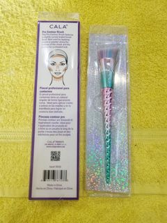 (Category: ) located in . Submitted by luxeclassyshop (Listing ID 1335129381, Image 1). Description: .