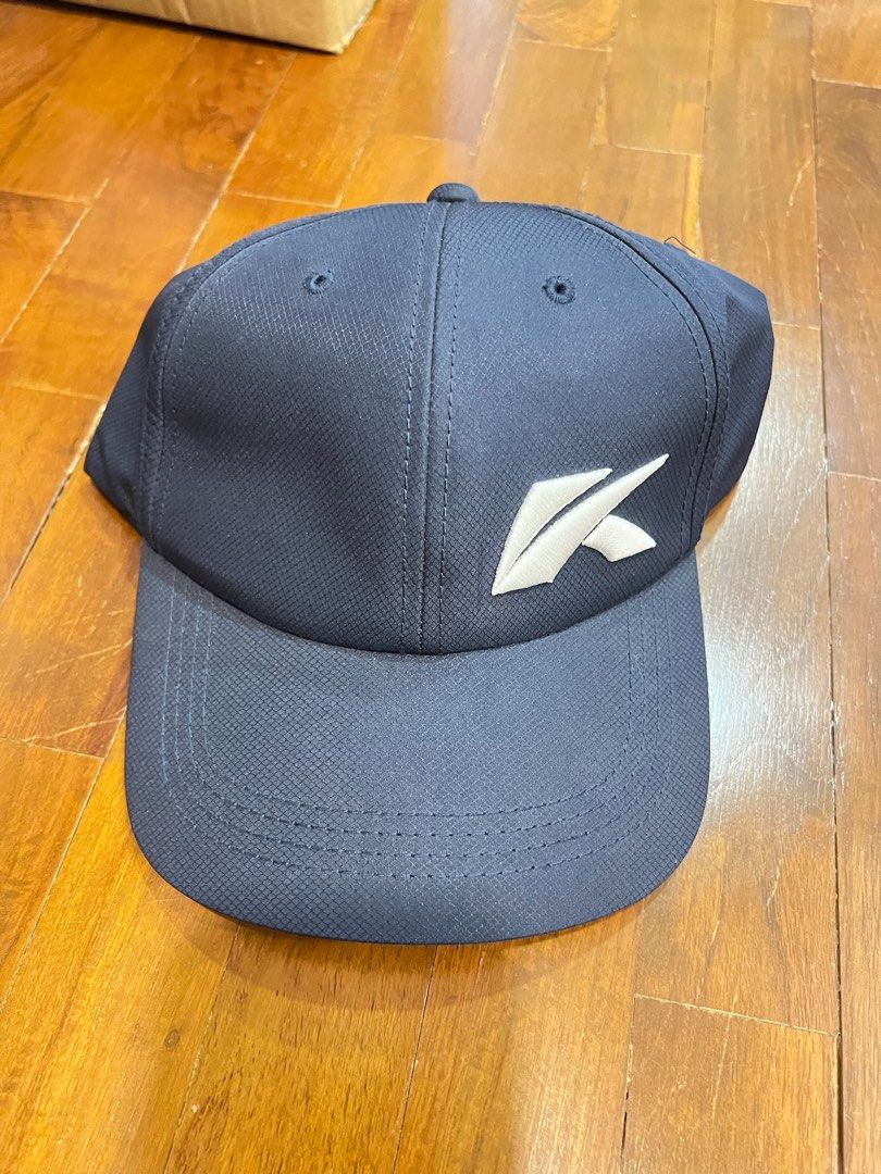 Cap (Category: Caps & Hats) located in Singapore. Submitted by lowyiheng (Listing ID 1335126509, Image 6). Description: $5 per pac.