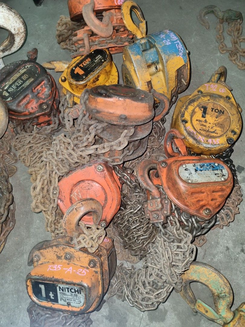 Chainblock for sale [Japan Surplus] (Category: Construction Tools & Equipment) located in Quezon City. Submitted by angela_abrigo (Listing ID 1335111847, Image 3). Description: For Sale!! Please read description before messaging Heavy Duty Japan Surplus Chainblock Available Capacities: 📌1/2 ton (Assorted brands) 📌1 ton (Assorted brands) 📌1 1/2 tons (Kito Brand) 📌3 tons (Kito Brand) 📌5 tons (Kito Brand) 📌7.5 tons (Kito Brand) Pm for price an