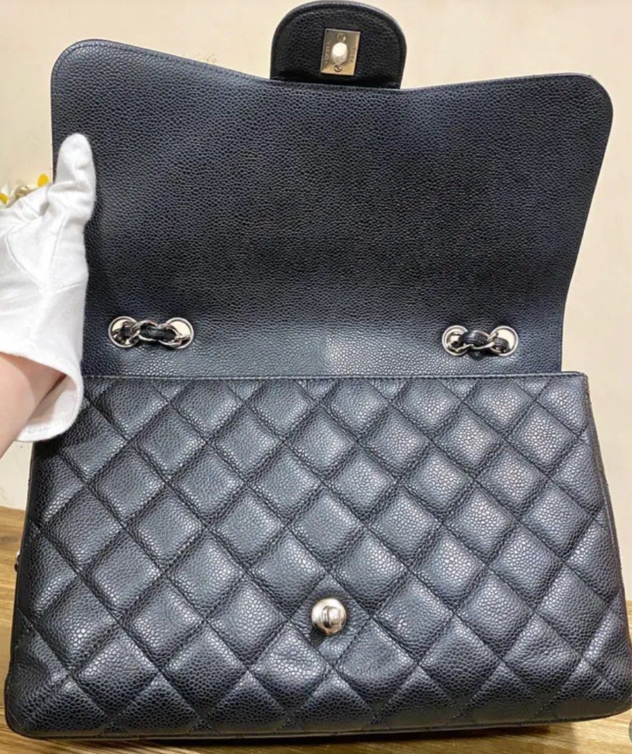 Chanel Classic Flap Jumbo Caviar (Category: Luxury Bags & Wallets) located in Quezon City. Submitted by __12345 (Listing ID 1335179582, Image 2). Description: - Preorder (2 weeks eta) - 8.8/10 condition - Inclusions: dustbag, card - Entrupy available upon request - Available for meet ups/delivery - Detailed photos available upon request - Guaranteed authentic or money back! Open to sourcing requests! Send us a message 💌🛍️.