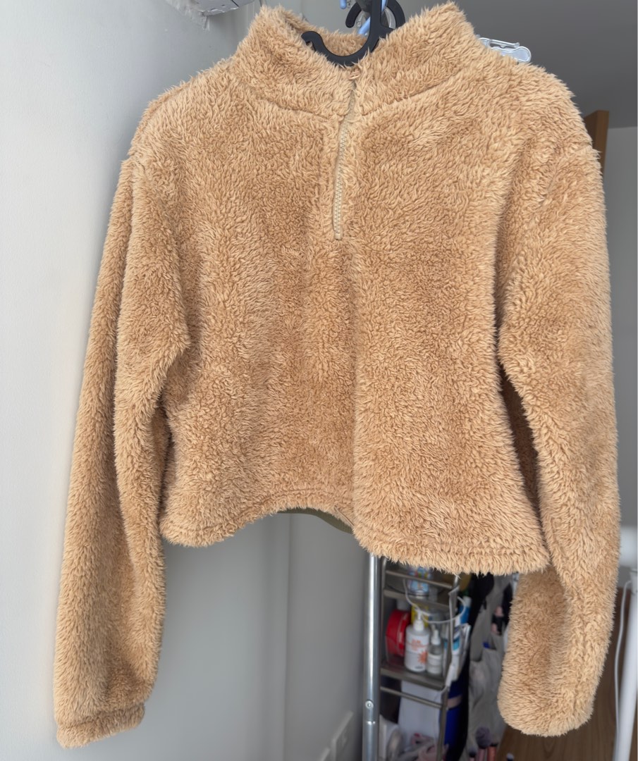 F21 Cropped Teddy Jacket Half Zipped Women s Fashion Coats Jackets and Outerwear on Carousell