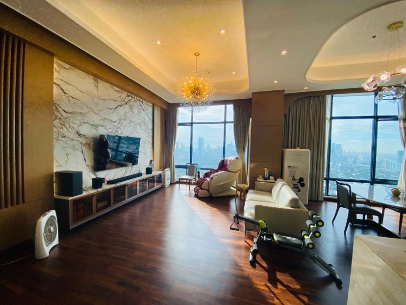 (Category: ) located in . Submitted by hvp.realtyinc (Listing ID 1335120326, Image 1). Description: .