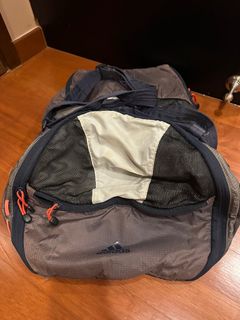(Category: ) located in . Submitted by shoptilldropsss (Listing ID 1335138608, Image 1). Description: .