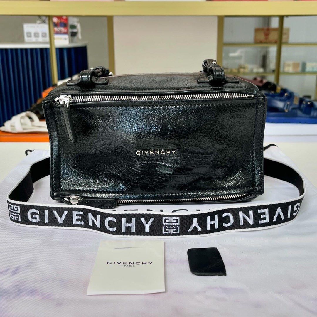 Givenchy pandora logo strap best sale