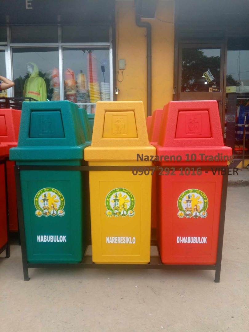 Hooded trash bin Segregation 639, Furniture & Home Living, Cleaning ...