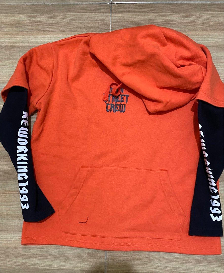 Hoodie warna orange 2025
