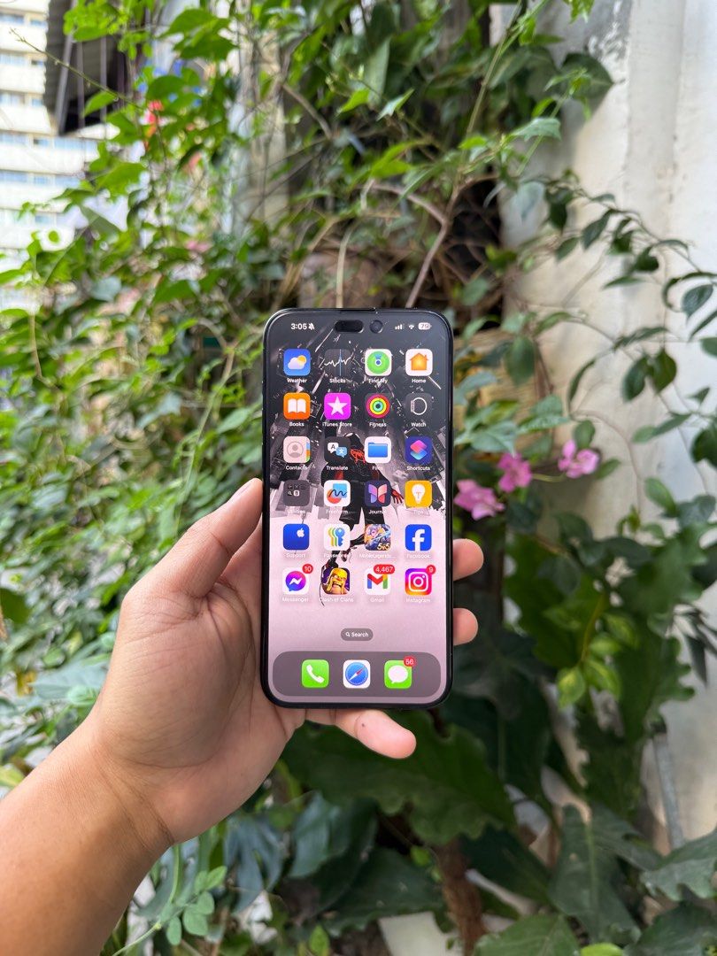 iPhone 15 Pro max (Category: iPhone 15 Series) located in San Juan City. Submitted by hakobzone (Listing ID 1335130878, Image 1). Description: iPhone 15 Pro Max 256gb for sale 51k selling fixed! Details: Unit is in excellent condition Canada variant not us variant (with sim slot) Openline No issue With apple care.. 100 bh 30cc 256gb Package Unit and case only naiwan sa canada box. Open for swap 57k swapping price..
