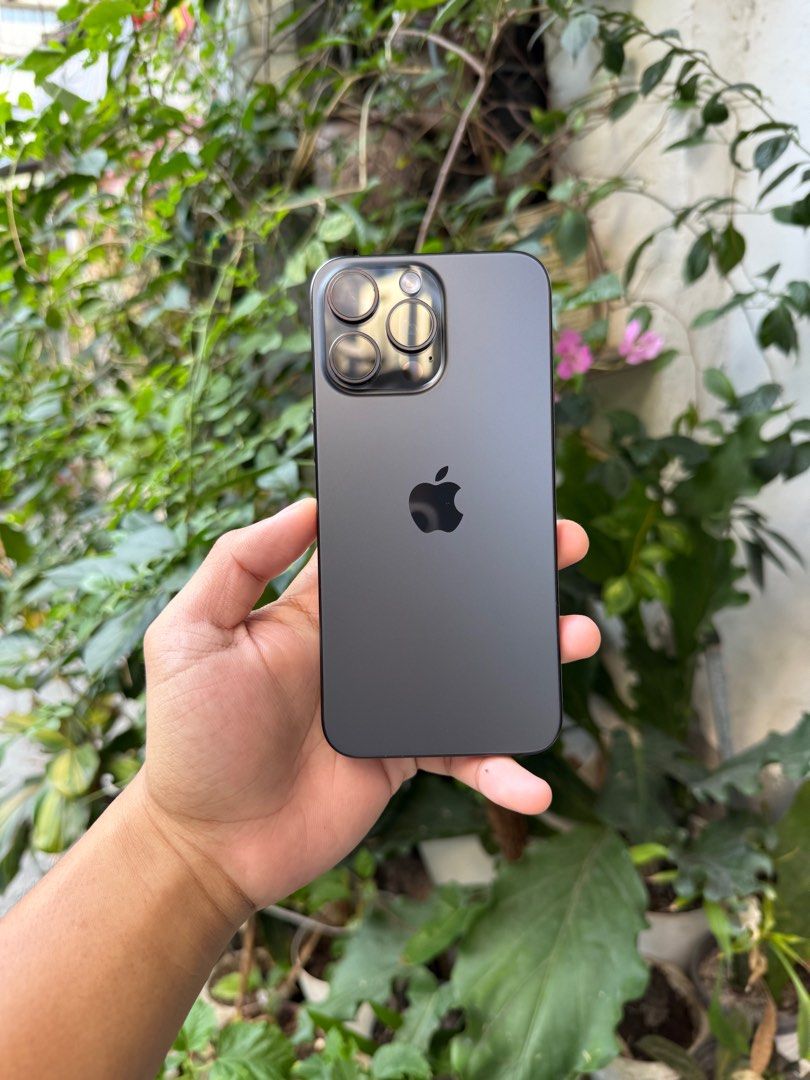 iPhone 15 Pro max (Category: iPhone 15 Series) located in San Juan City. Submitted by hakobzone (Listing ID 1335130878, Image 2). Description: iPhone 15 Pro Max 256gb for sale 51k selling fixed! Details: Unit is in excellent condition Canada variant not us variant (with sim slot) Openline No issue With apple care.. 100 bh 30cc 256gb Package Unit and case only naiwan sa canada box. Open for swap 57k swapping price..