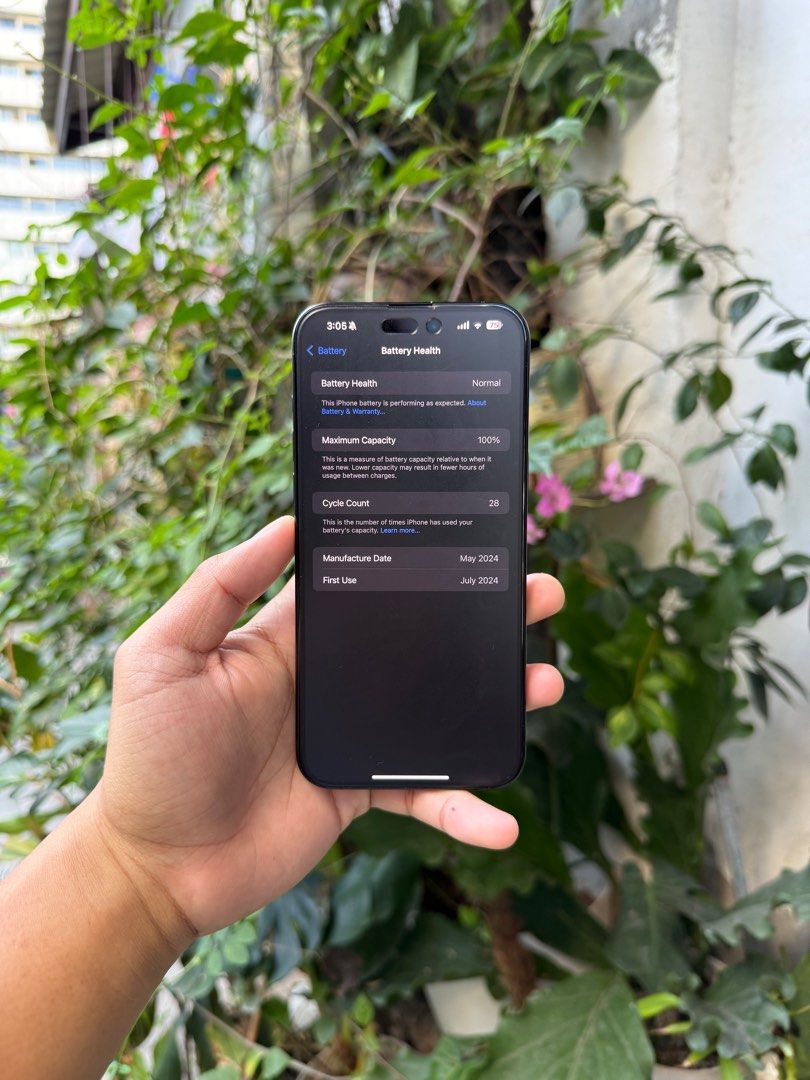 iPhone 15 Pro max (Category: iPhone 15 Series) located in San Juan City. Submitted by hakobzone (Listing ID 1335130878, Image 3). Description: iPhone 15 Pro Max 256gb for sale 51k selling fixed! Details: Unit is in excellent condition Canada variant not us variant (with sim slot) Openline No issue With apple care.. 100 bh 30cc 256gb Package Unit and case only naiwan sa canada box. Open for swap 57k swapping price..