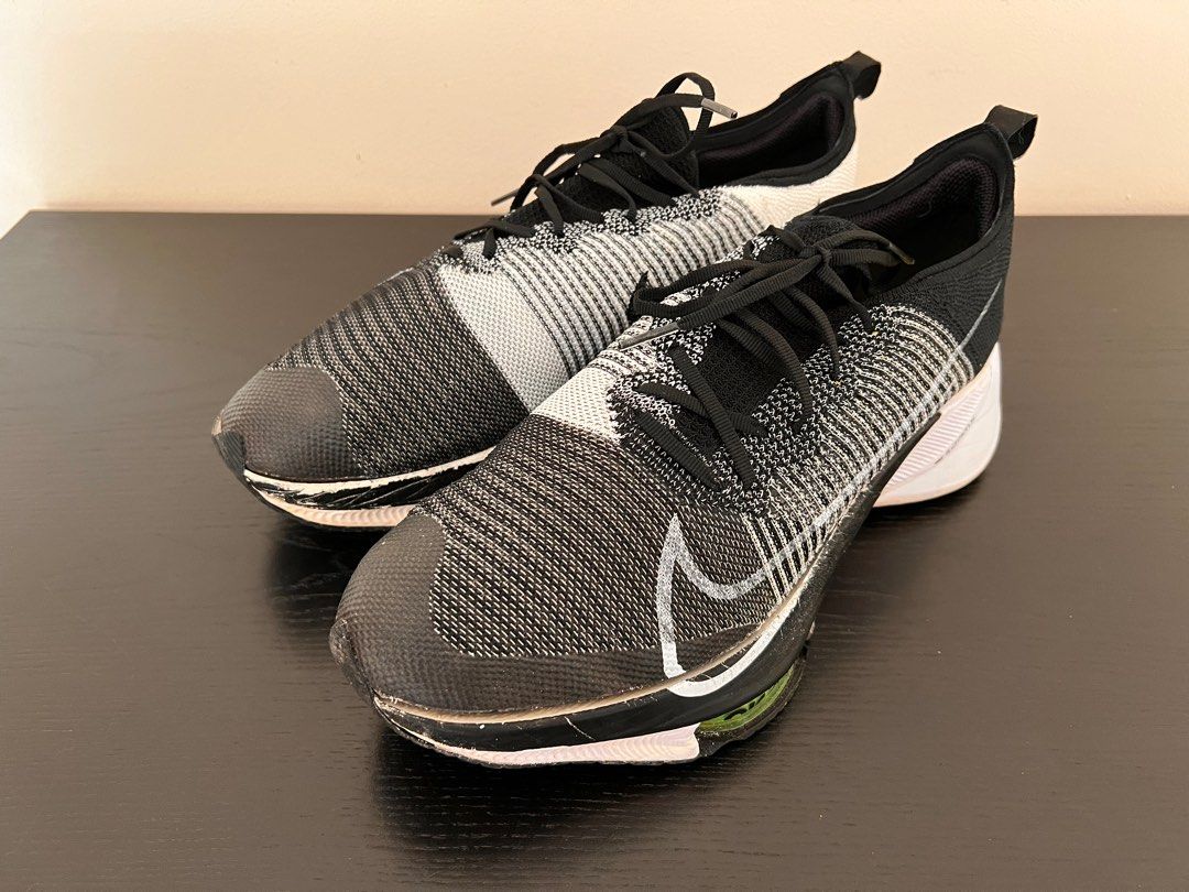 nike air zoom tempo black