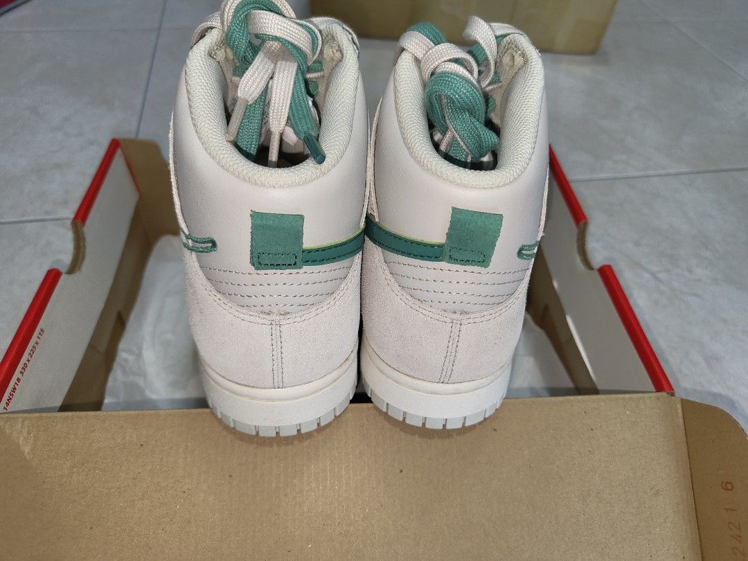 nike dunk first use green