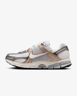 (Category: ) located in . Submitted by sneakerlink (Listing ID 1335099163, Image 1). Description: .