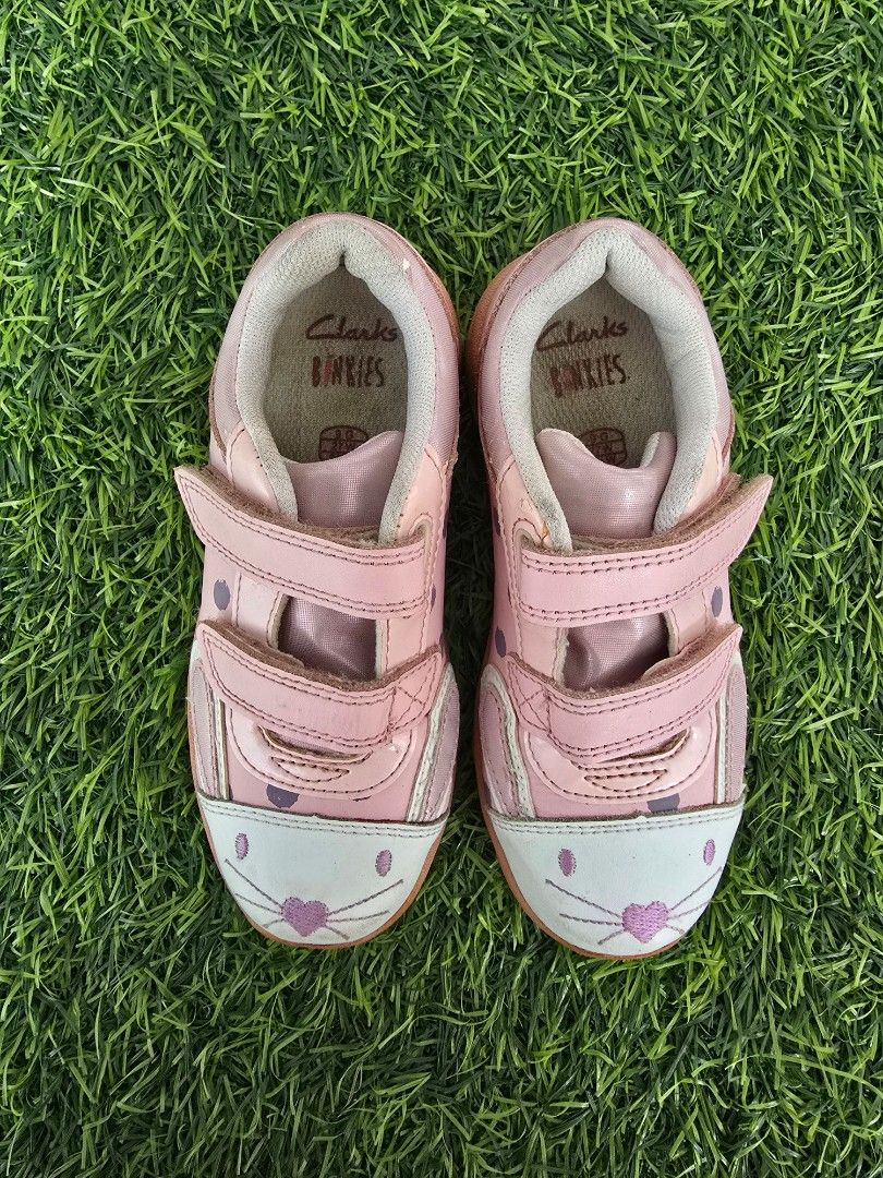Clarks binkies shoes top