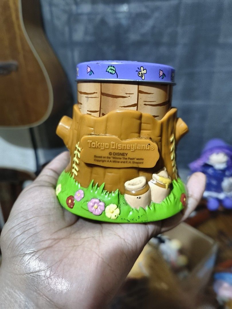 Pooh tin can (Category: Food Organization & Storage) located in Manila. Submitted by iloveaniks (Listing ID 1335200239, Image 2). Description: .