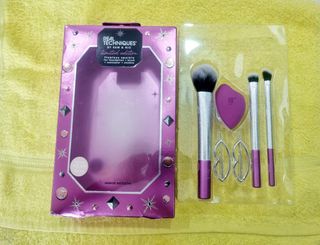 (Category: ) located in . Submitted by luxeclassyshop (Listing ID 1335095740, Image 1). Description: .