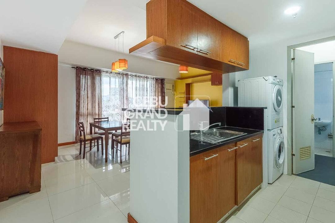 View of Penthouse Suite w/ Private Terrace & Skyline view! - Airbnb