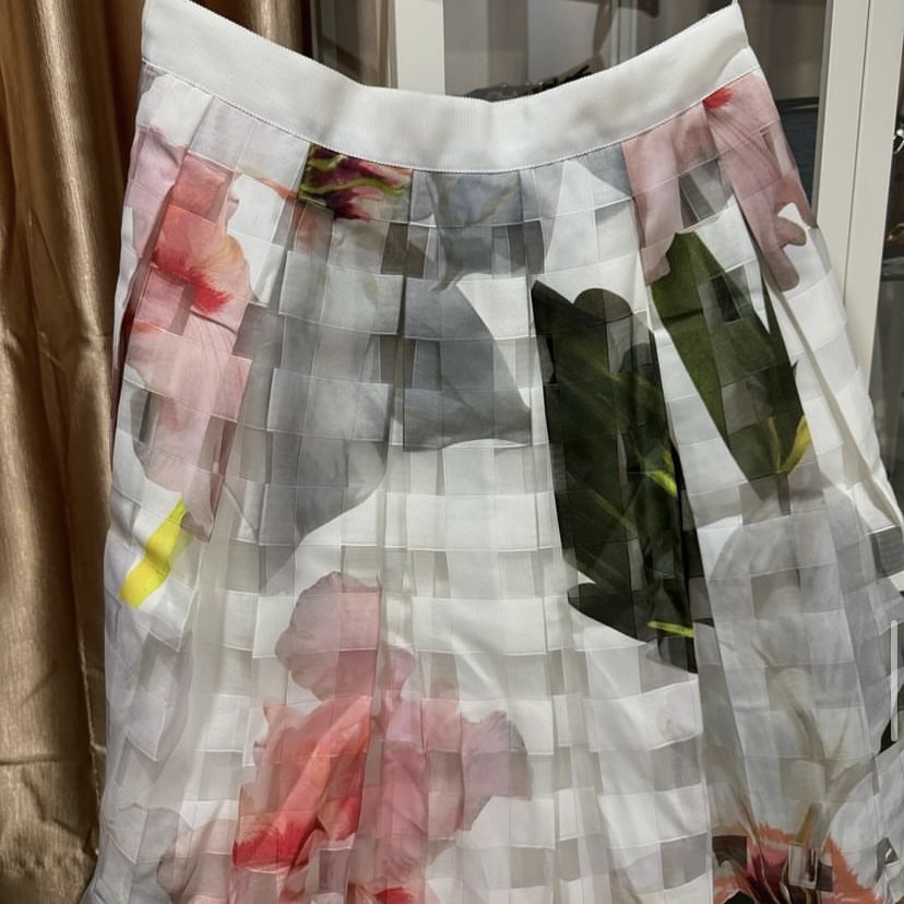 Rok ted baker shop