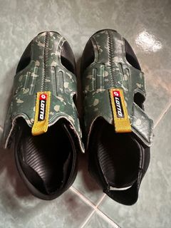 (Category: ) located in . Submitted by preloved_evinazirah (Listing ID 1335141757, Image 1). Description: .