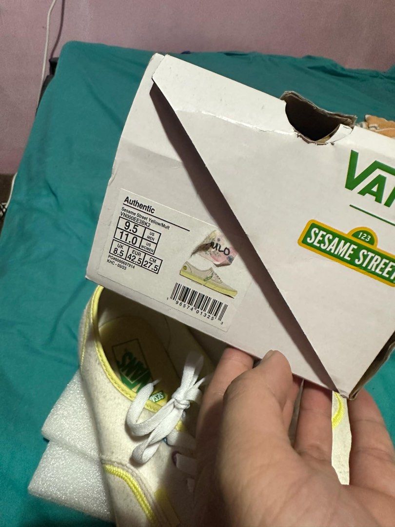 Sesame Street Vans 9.5 (Category: Sneakers) located in Marikina City. Submitted by ianejuan (Listing ID 1335203821, Image 2). Description: .