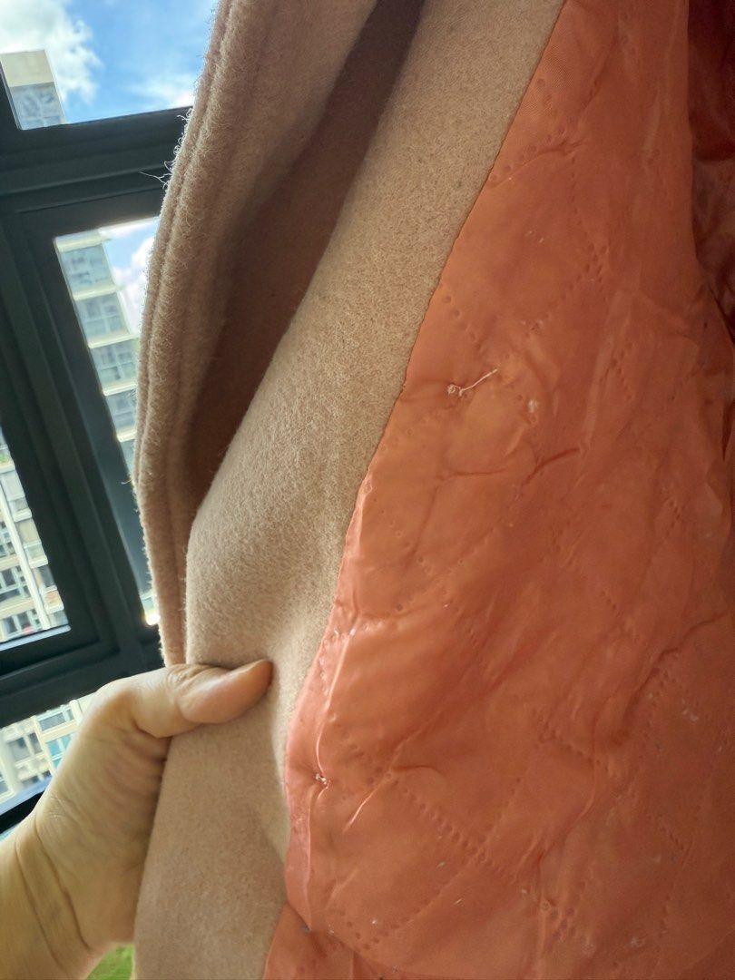 Winter Jacket (Category: Coats, Jackets and Outerwear) located in Singapore. Submitted by crystallynn (Listing ID 1335140752, Image 2). Description: Wear only once! Collection @ bukit panjang😉.
