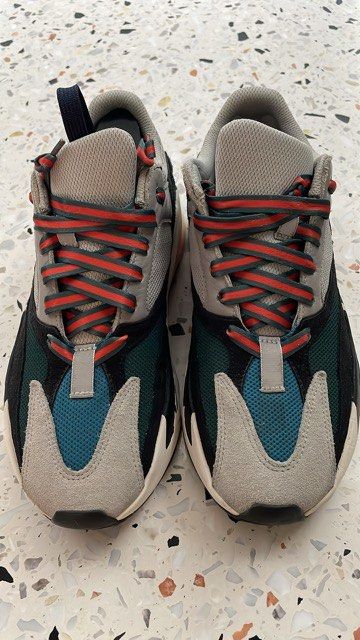 Waverunner og top