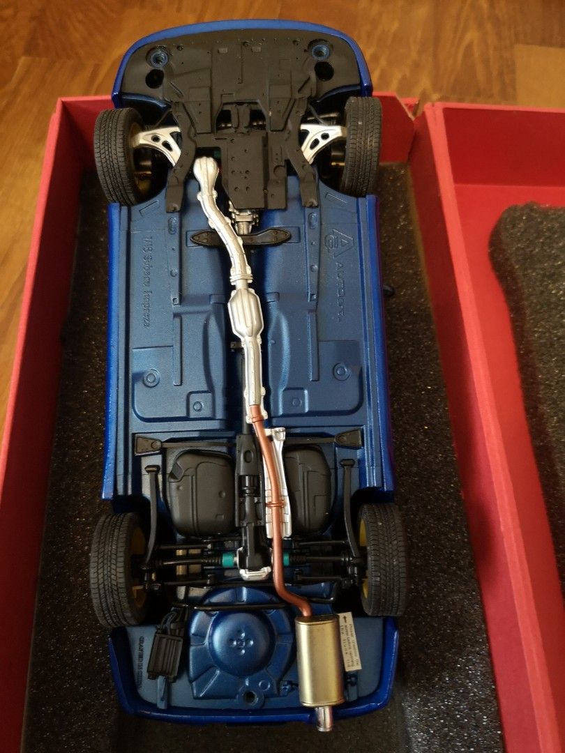 1/18 Autoart Subaru Impreza STI die-cast62872682981249112