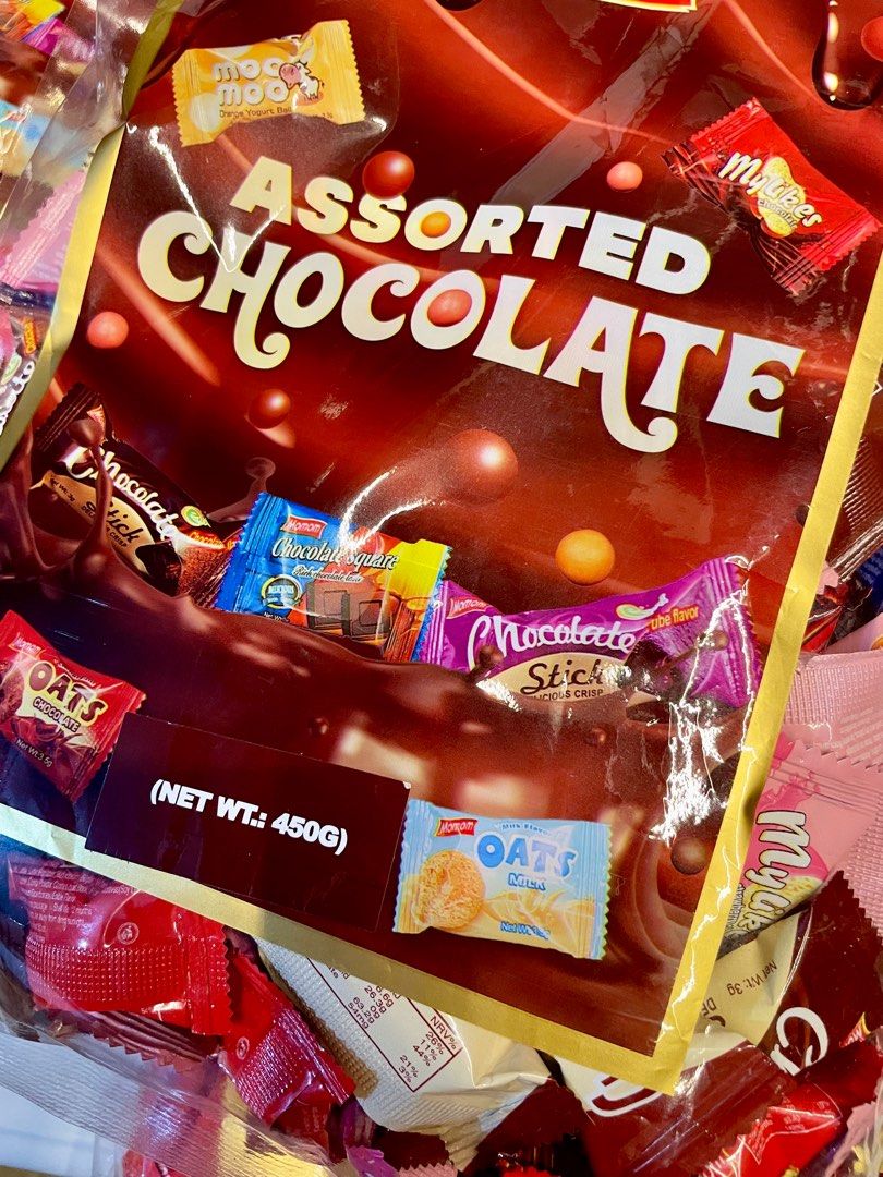 160 PCS. GIFT PACK (Category: Game Gift Cards & Accounts) located in Cavite. Submitted by AlwaysGiveBack (Listing ID 1335345987, Image 3). Description: 6 PACKS LEFT! - Sealed, 160 PCS of chocolates - 5 Flavors in 1 pack - Perfect gift/ give aways Bdo gcash Gogo lalamove ₱220 per pack (160 pcs. of chocolates).