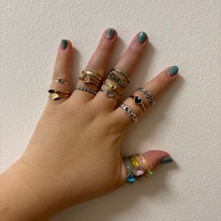 (Category: ) located in . Submitted by mozzahella (Listing ID 1335338141, Image 1). Description: .