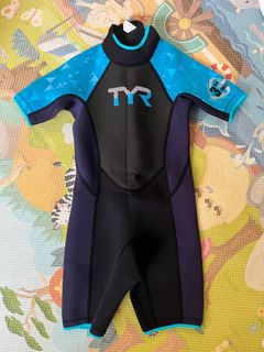 99% New : TYR 游泳保暖衣（6碼）64208544245890110