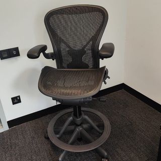 (Category: ) located in . Submitted by ergoluxechairs (Listing ID 1313406225, Image 1). Description: .
