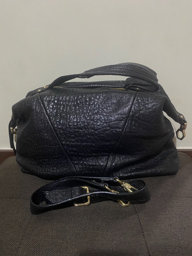 Breal 2 way bag Women s Fashion Bags Wallets Cross body Bags on Carousell