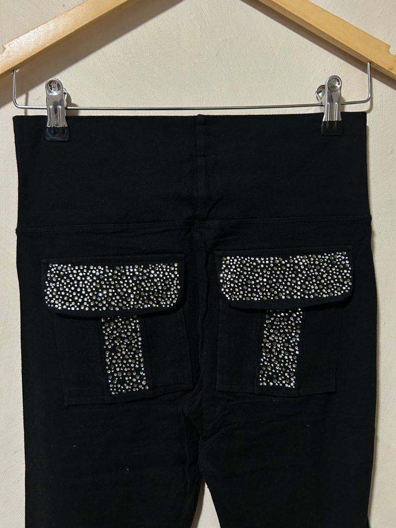 BUY 2 (100php items) FOR 150 - Flare Pants with Sparkle Design (Category: Other Bottoms) located in Bulacan. Submitted by declutterplus (Listing ID 1335333601, Image 3). Description: Fits S - M.