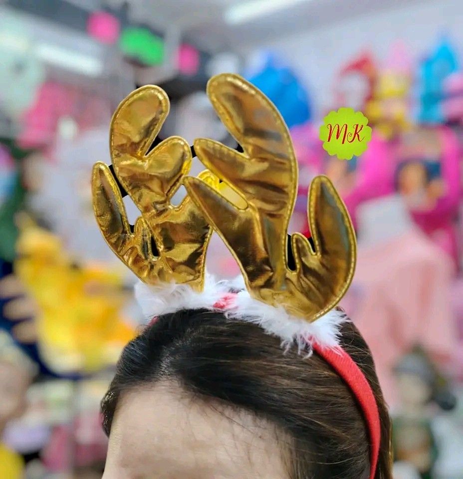 CHRISTMAS REINDEER HEADBAND (Category: Hair Accessories) located in Manila. Submitted by bongsy999mall (Listing ID 1335241316, Image 2). Description: CHRISTMAS REINDEER HEADBAND 1PC FOR ₱85 3PCS FOR ₱250.