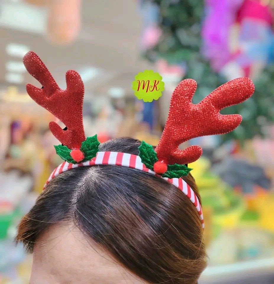 CHRISTMAS REINDEER HEADBAND (Category: Hair Accessories) located in Manila. Submitted by bongsy999mall (Listing ID 1335242899, Image 1). Description: CHRISTMAS REINDEER HEADBAND 1PC FOR ₱85 3PCS FOR ₱250.