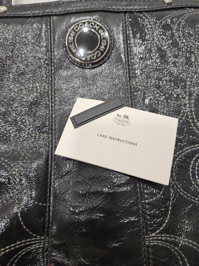 Shiny black coach purse hotsell