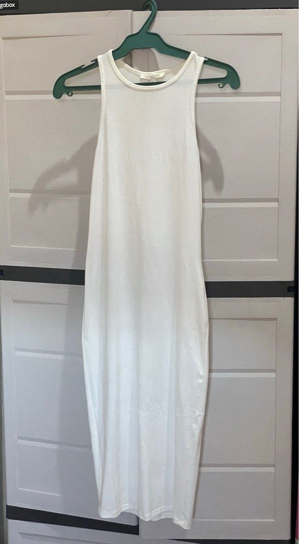 Dress and Jumpsuits For Take All (Category: Dresses) located in Bulacan. Submitted by declutterwithjcl_ (Listing ID 1335291672, Image 3). Description: Jumpsuits Medium to Semi Large 1. may tali sa bewang ung floral 2. Garterized likod nung stripes Dresses 1. All white Forever 21 Overrun (Small, fitted, below the knee length) 2. Longsleeve black H&M Overrun (XS on tag but can fit up to Medium size, above the knee length) 3. Black Stripes (Medium) 