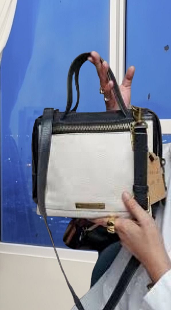 Fossil bella satchel two tone small Barang Mewah Tas Dompet di Carousell