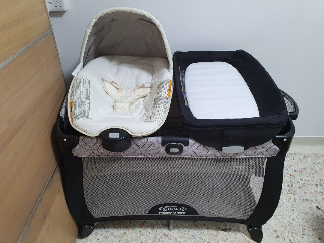 Graco pack and play asher outlet