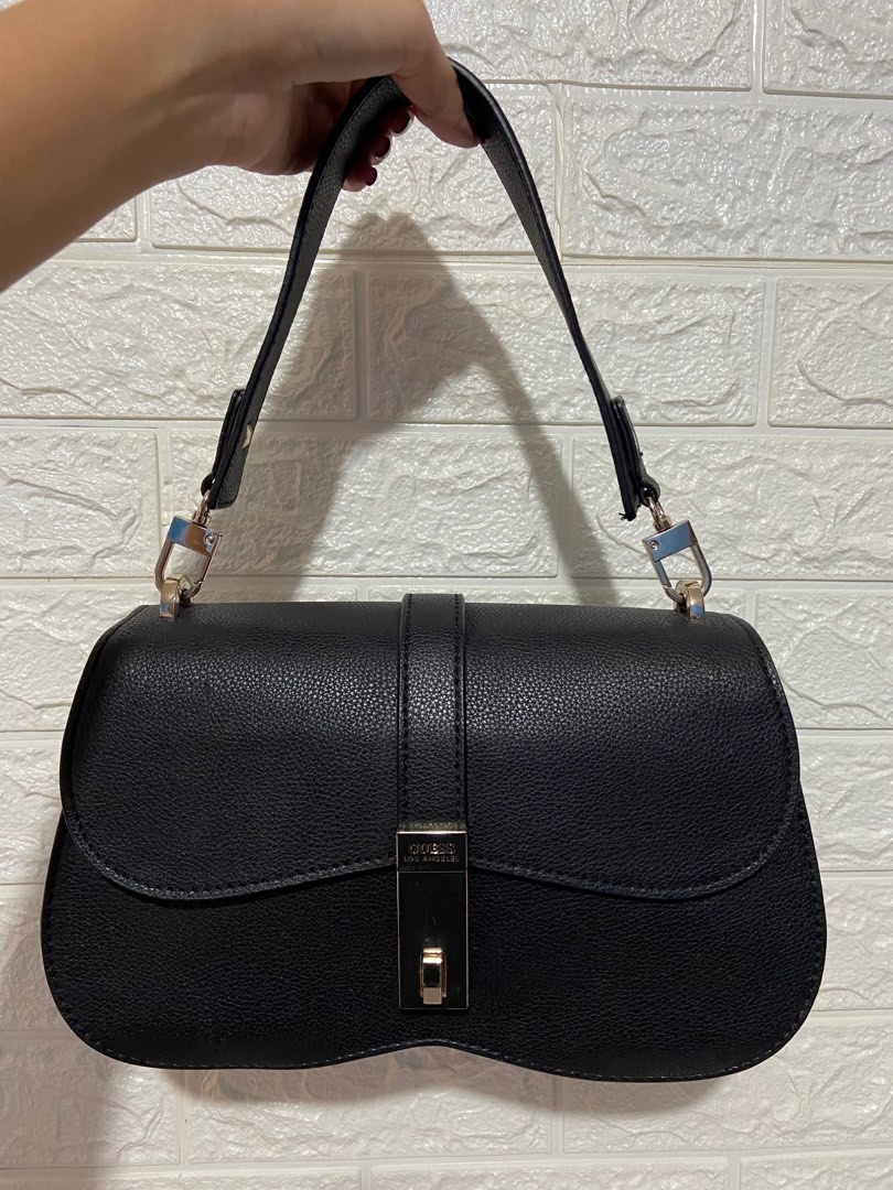 GUESS Asher Black Shoulder Bag Women s Fashion Bags Wallets Shoulder Bags on Carousell