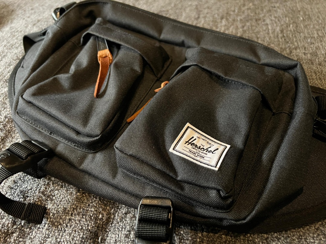 Herschel Supply Co. Eighteen Hip Bag Black Men s Fashion Bags Sling Bags on Carousell