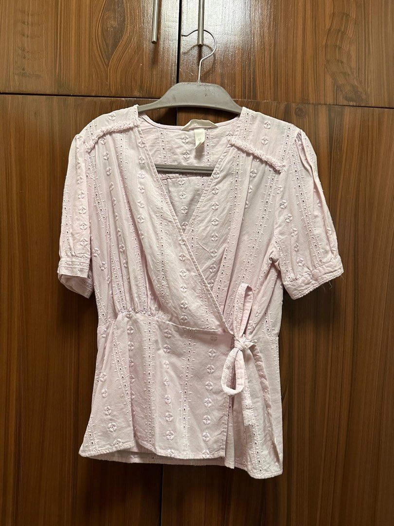 H&M double breast top (Category: Blouses) located in Las Pinas. Submitted by missa0321 (Listing ID 1335262595, Image 1). Description: Eyelet Pink overlap top.