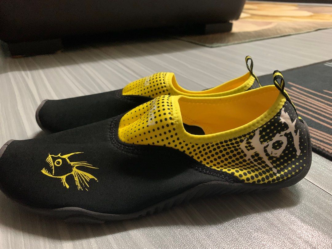 Hot tuna mens aqua water shoes store