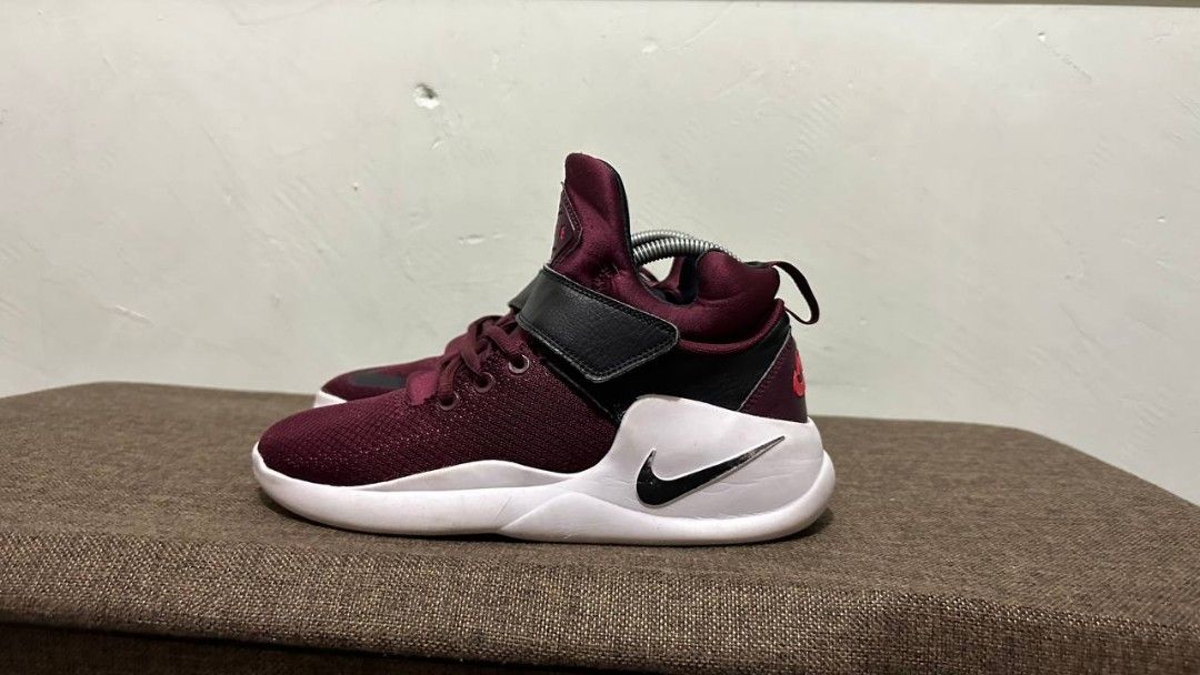 Nike kwazi maroon hotsell