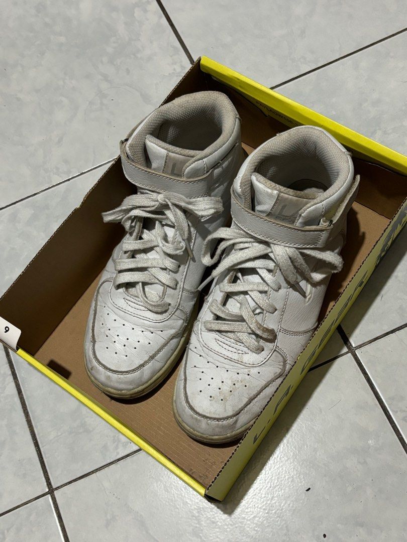 L.A Gear White Sneakers 9 US Women s Fashion Footwear Sneakers on Carousell