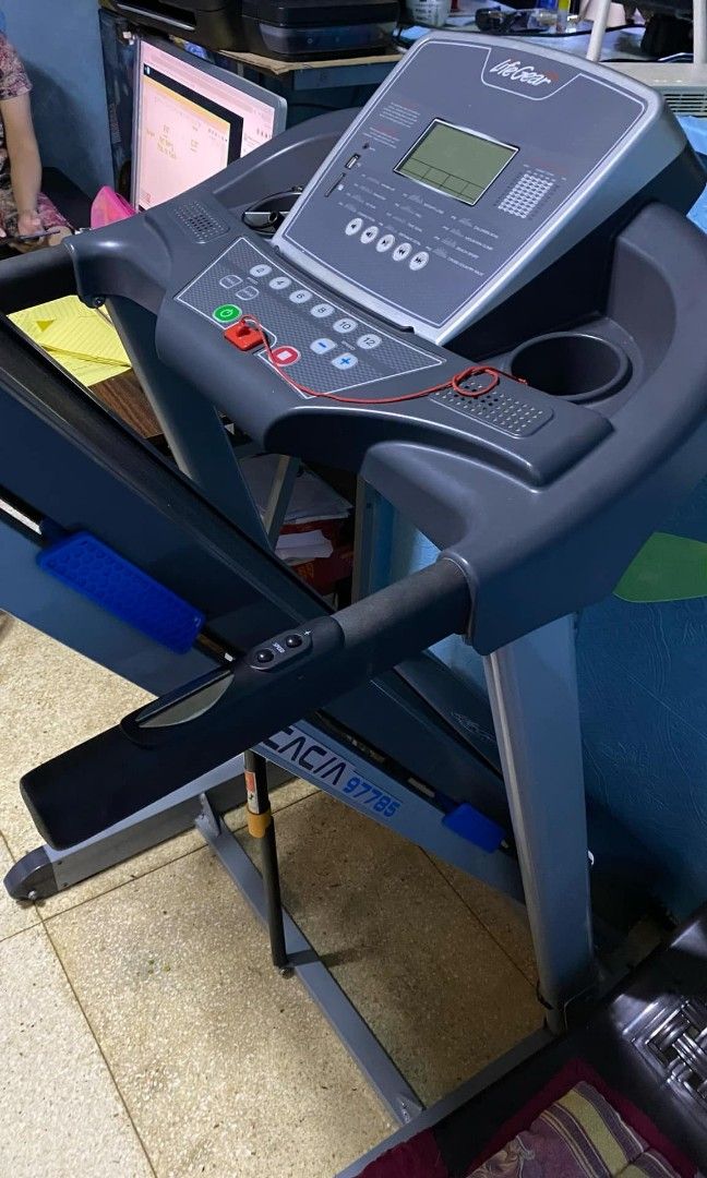 Life gear treadmill 97785 2025