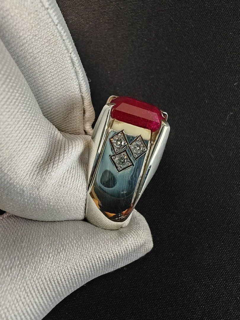 natural ruby (Category: Jewelry) located in Kuala Lumpur. Submitted by pfopreloved (Listing ID 1335398035, Image 3). Description: sila baca detail... terima kasih 💎: natural ruby 🌏:origin : lot Africa ⚖️:berat : 10ct 💠:cutting : step cut 💍: perak : 960 handmade 💰:harga : rm480 👨‍🏭: percuma resize ikut sz jari buyer 📮: pos rm10 seluruh malaysia sahaja 🎁: percuma kotak dan kain polish #emerald #ruby #sapphire #garnet #diamond #topaz #citri