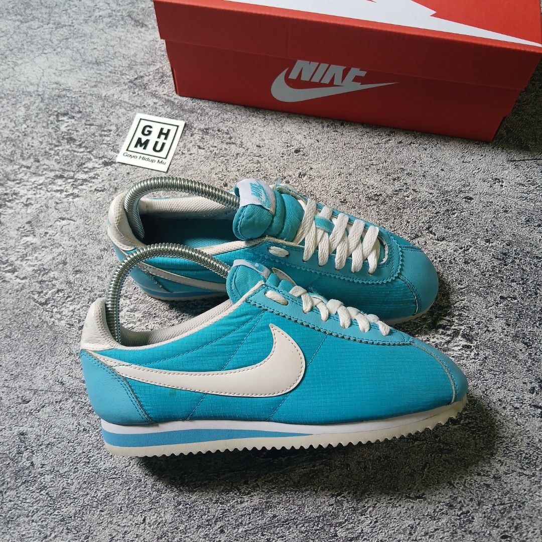 Nike cortez baby blue store