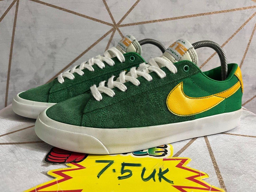 Nike sb zoom blazer low yellow hot sale