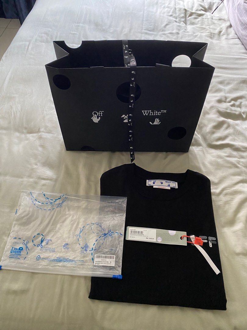 Offwhite Tee (Category: Activewear) located in Subang Jaya. Submitted by goodguy1981 (Listing ID 1335317948, Image 1). Description: 💯 % Authentic! Bought it from Offwhite KLCC! Almost like Brand New!! Comes with full set included paper bag and tags! .